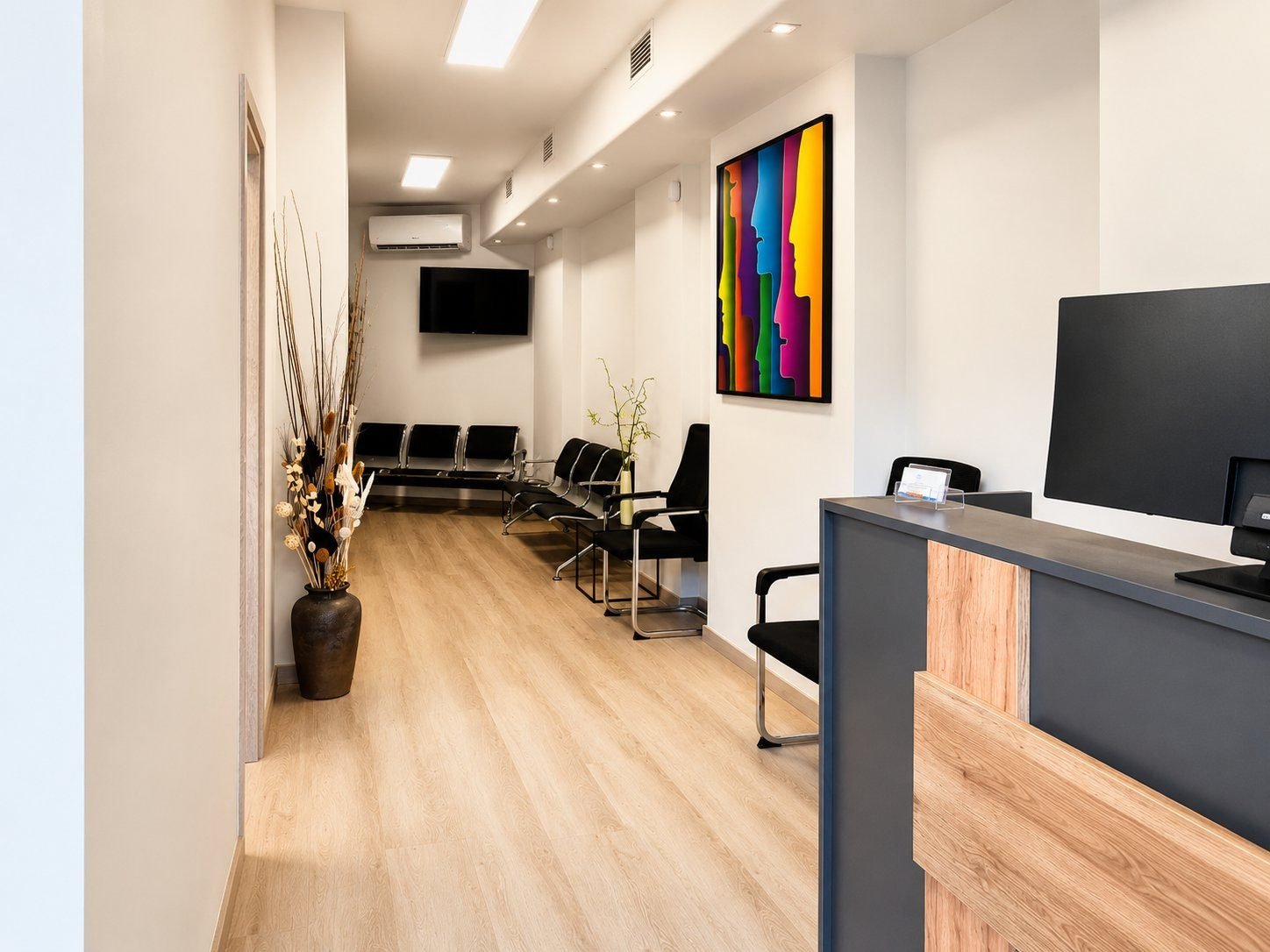 Reception area of the Thebes clinic